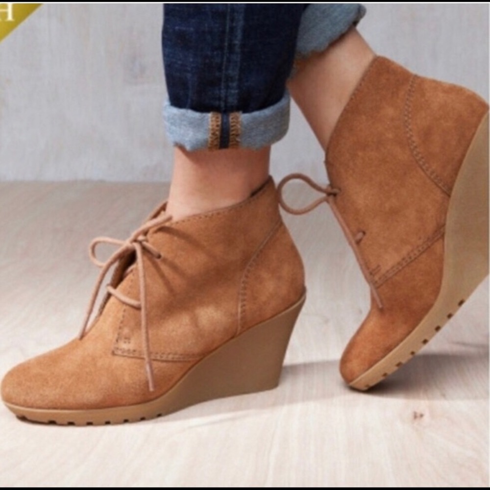 White Mountain wedge bootie
